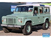 Gebraucht Land Rover Defender 122 PS (89 kW) 2013 Grün Kombi
