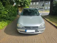 Gebraucht Opel Corsa 69 PS (50 kW) 2000 Silber Kleinwagen