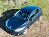 Gebraucht Renault Mégane 101 PS (74 kW) 2011 Blau Limousine