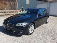 Gebraucht BMW 520 184 PS (135 kW) 2014 Black sapphire metallic Kombi