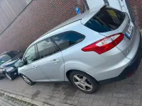 Gebraucht Ford Focus 95 PS (69 kW) 2012 Grau Kombi