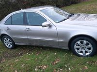 Gebraucht Mercedes E220 170 PS (125 kW) 2007 Silber Limousine
