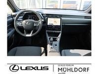 Neu Lexus LBX 136 PS (100 kW) 2025 Silber (platinsilber) SUV