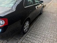 Gebraucht VW Jetta 140 PS (102 kW) 2007 Schwarz Limousine