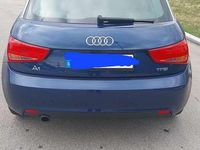Gebraucht Audi A1 Attraction 86 PS (63 kW) 2014 Blau Kleinwagen