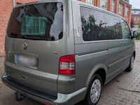 Second-hand VW Multivan 174 CP (127 kW) 2004 Verde Monovolum