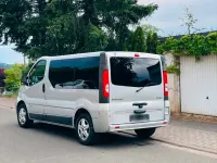 Gebraucht Renault Trafic 115 PS (84 kW) 2014 Silber Van / Kleinbus