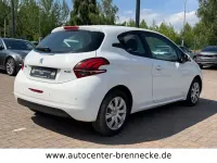 Gebraucht Peugeot 208 Active 68 PS (50 kW) 2016 Weiß Kleinwagen