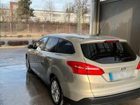 Usata Ford Focus 120 CV (88 kW) 2015 Beige Station wagon