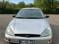 Brugt Ford Focus 75 HK (55 kW) 2001 Sølv Hatchback