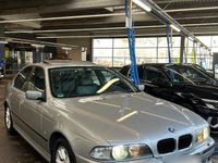 Gebraucht BMW 528 193 PS (141 kW) 1998 Silber Limousine