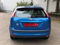 Gebraucht Ford Focus 101 PS (74 kW) 2007 Blau Kleinwagen