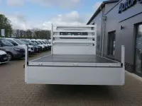 Second-hand Iveco Daily 175 CP (128 kW) 2022 Alb Monovolum