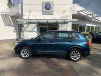 Gebraucht VW Tiguan Active 150 PS (110 kW) 2022 Nightshade blue metallic (metallic) SUV