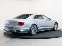 Neu Bentley Flying Spur Mulliner 782 PS (575 kW) 2025 Silber Limousine
