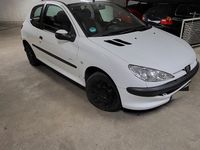 Gebraucht Peugeot 206 75 PS (55 kW) 2005 Weiß Kleinwagen