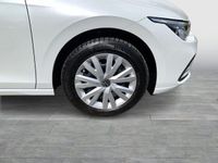 Gebraucht VW Golf VIII Move 110 PS (80 kW) 2023 Weiß Kombi