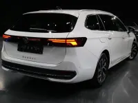Gebraucht VW Passat Business 150 PS (110 kW) 2024 Pure white Kombi