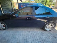 Gebraucht Mercedes C220 143 PS (105 kW) 2003 Blau Limousine