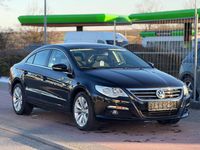 Gebraucht VW Passat Basis 160 PS (117 kW) 2010 Limousine