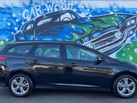Gebraucht Ford Focus Trend 101 PS (74 kW) 2013 Schwarz Limousine