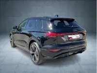 Gebraucht Audi e-tron 225 kW (306 PS) 2026 Schwarz (mythosschwarz) SUV