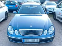 Gebraucht Mercedes E200 120 PS (88 kW) 2003 Blau Kombi