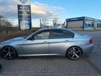 Gebraucht BMW 318 143 PS (105 kW) 2009 Blau Limousine