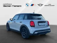 Używany Mini Cooper 136 KM (100 kW) 2022 Biały Hatchback