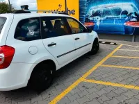 Gebraucht Lada Kalina 87 PS (63 kW) 2016 Weiß Kombi