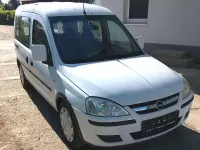 Gebraucht Opel Combo Edition 97 PS (71 kW) 2005 Casabl/arctic/eisweiss/kaolin Van / Kleinbus