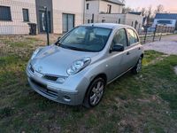 Gebraucht Nissan Micra 65 PS (47 kW) 2010 Silber Kleinwagen