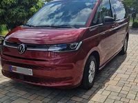 Gebraucht VW Multivan Life 150 PS (110 kW) 2024 Rot Van