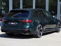 Gebraucht Audi RS4 Exclusive 450 PS (330 kW) 2024 Tiefgrün perleffekt (exclusive Kombi