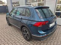 Gebraucht VW Tiguan Active 150 PS (110 kW) 2023 Nightshade blue metallic SUV