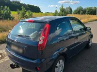 Gebraucht Ford Fiesta 69 PS (50 kW) 2008 Blau Kleinwagen