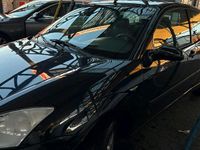 Second-hand Ford Focus 100 CP (73 kW) 2003 Negru Hatchback
