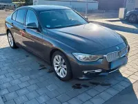 Gebraucht BMW 320 184 PS (135 kW) 2013 Braun Limousine