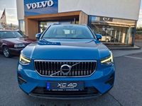 Second-hand Volvo XC40 Plus 211 CP (155 kW) 2022 Albastru SUV