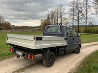 Gebraucht VW T4 102 PS (75 kW) 2002 Grau Van