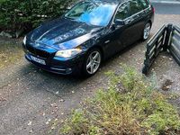 Gebraucht BMW 525 Basis 258 PS (189 kW) 2011 Blau Kombi