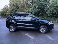 Gebraucht VW Tiguan Trendline 140 PS (102 kW) 2009 Schwarz SUV