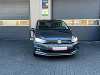 Gebraucht VW Touran Sound 150 PS (110 kW) 2017 Grau Van / Kleinbus