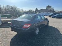 Gebraucht Mercedes C220 170 PS (125 kW) 2010 Tansanitblau  metalliclack Limousine