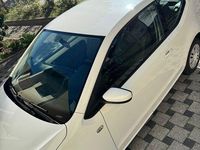 Gebraucht VW up! high up! 68 PS (50 kW) 2014 Weiß Kleinwagen