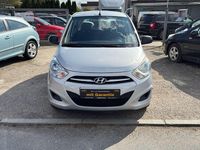 Gebraucht Hyundai i10 Edition 69 PS (50 kW) 2012 Silber Kleinwagen