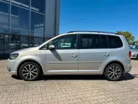 Gebraucht VW Touran Comfortline 140 PS (102 kW) 2011 Gold Van / Kleinbus