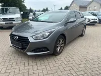 Gebraucht Hyundai i40 Trend 135 PS (99 kW) 2018 Titanum silver / met Kombi
