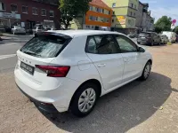 Gebraucht Skoda Fabia 80 PS (58 kW) 2022 Bila candy/candyweiss Kleinwagen