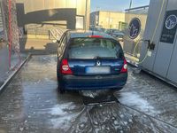 Gebraucht Renault Clio II 75 PS (55 kW) 2004 Blau Kleinwagen